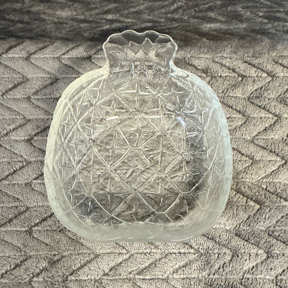 Vintage Indonesia pineapple pattern glass nut candy bowl dish